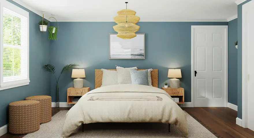 Gemütliches Schlafzimmer mit blauen Wänden, Holzbett und einem großen Fenster. Perfekt, um das Schlafzimmer zu renovieren und eine entspannende Oase zu schaffen.